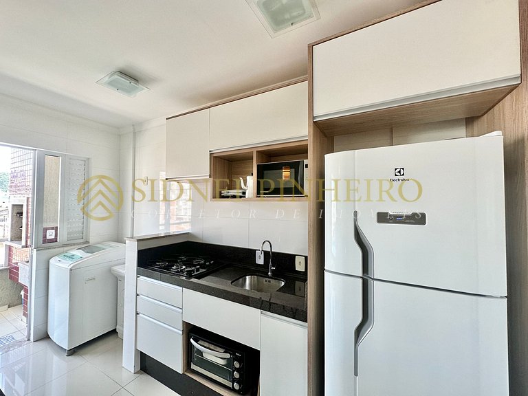 013 - Apartamento 3 dormitórios na Praia de Bombas