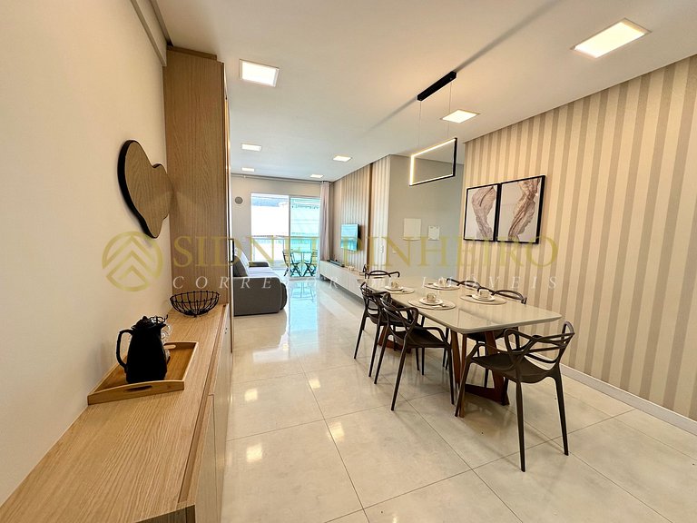 572 - Apartamento 02 dormitórios na Praia de Bombas