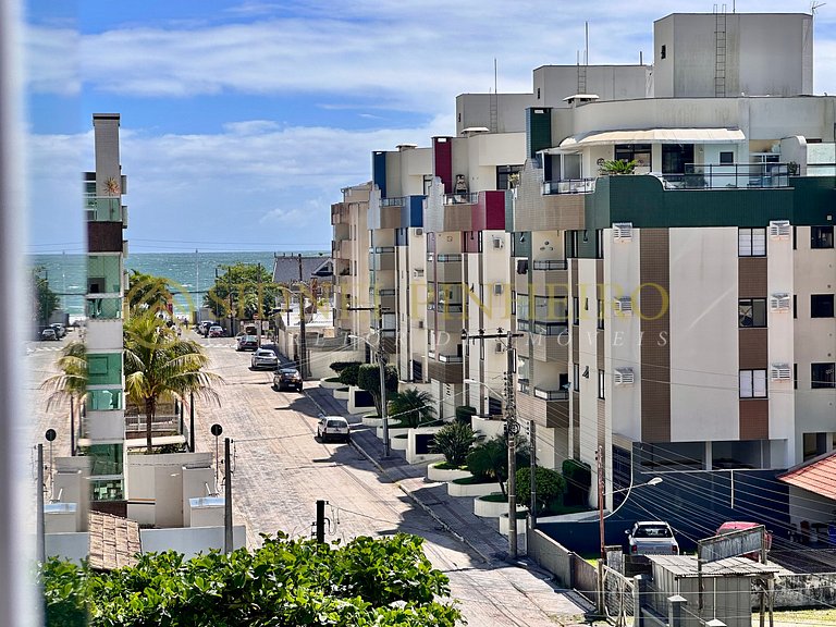 571 - Apartamento 03 dormitórios na Praia de Bombas