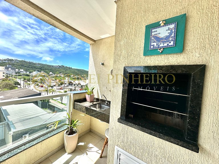 571 - Apartamento 03 dormitórios na Praia de Bombas