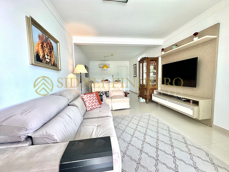 025 - Apartamento 03 dormitórios na Praia de Bombas
