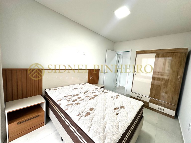 026 - Apartamento 02 dormitórios na Praia de Bombas