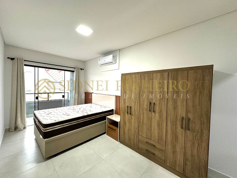 026 - Apartamento 02 dormitórios na Praia de Bombas