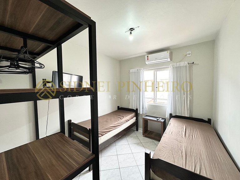554 - Apartamento duplex 02 dormitórios na Praia de Bombas