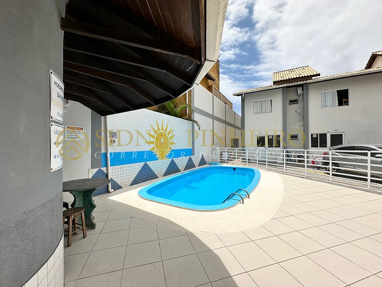 554 - Apartamento duplex 02 dormitórios na Praia de Bombas