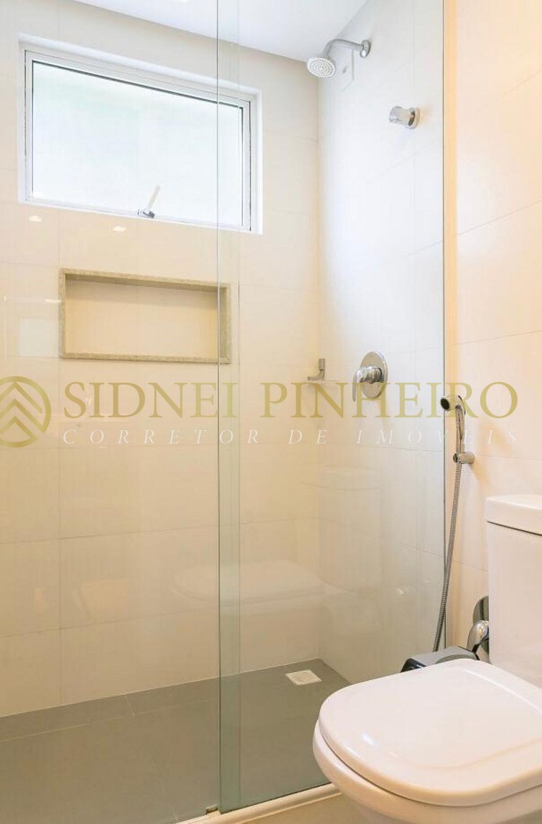517 - Apartamento frente mar na Praia de Mariscal