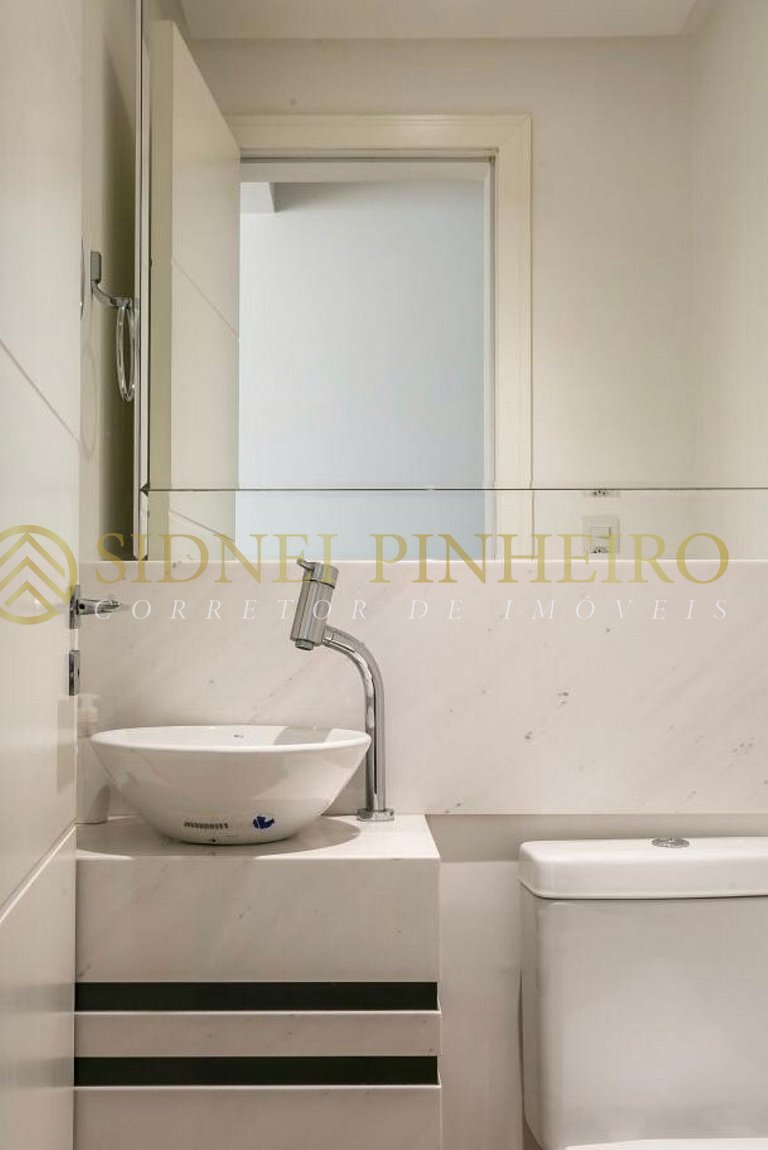 517 - Apartamento frente mar na Praia de Mariscal