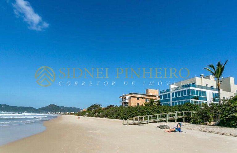 517 - Apartamento frente mar na Praia de Mariscal