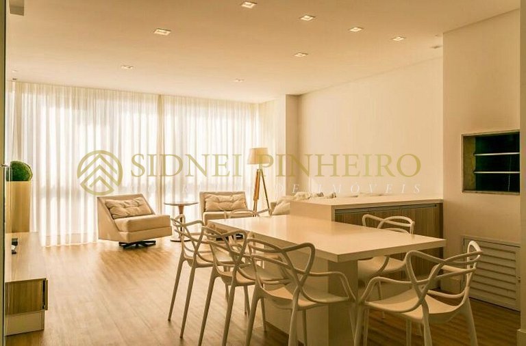517 - Apartamento frente mar na Praia de Mariscal