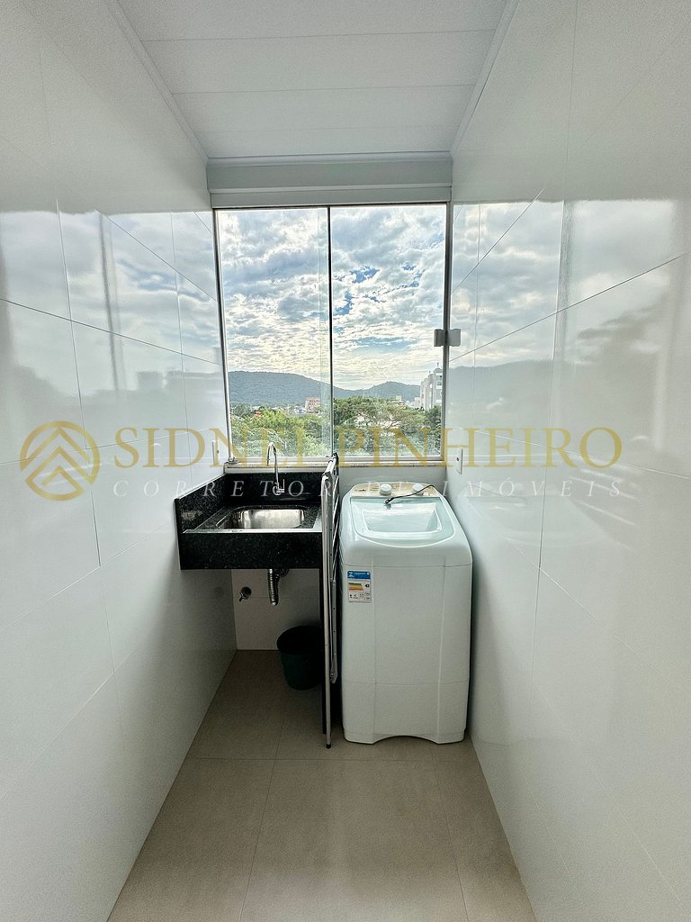 555 - Apartamento 01 dormitório na Praia de Mariscal