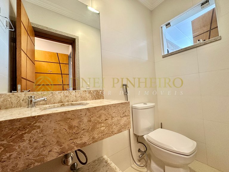 555 - Apartamento 01 dormitório na Praia de Mariscal