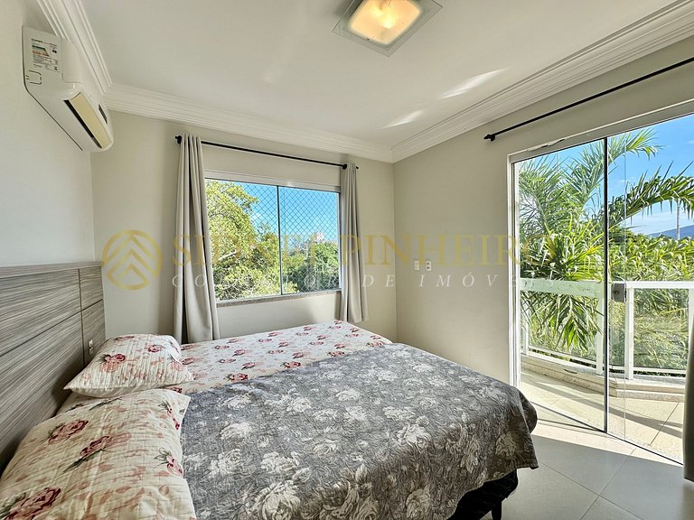 558 - Apartamento 02 dormitórios na Praia de Mariscal