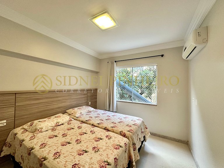 559 - Apartamento 02 dormitórios na Praia de Mariscal