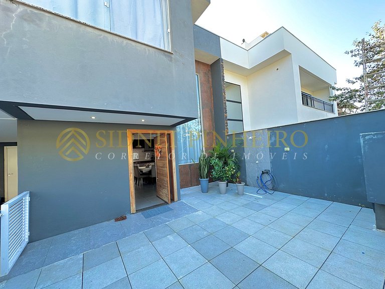 507 - Casa 02 dormitórios na Praia de Canto Grande
