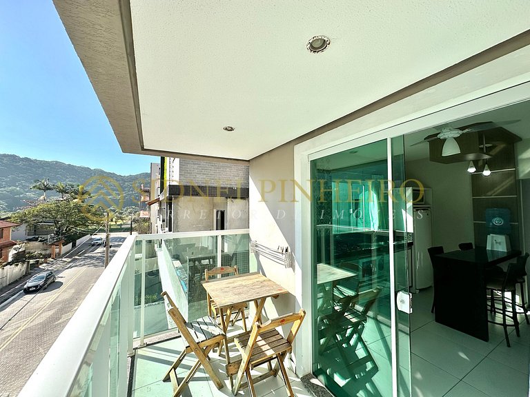 532 - Apartamento 01 dormitório na Praia de Mariscal