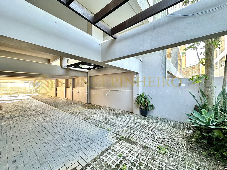 534 - Apartamento 01 dormitório na Praia de Mariscal