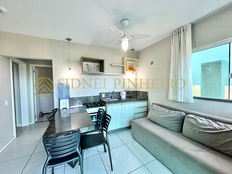 536 - Apartamento 02 suítes na Praia de Mariscal