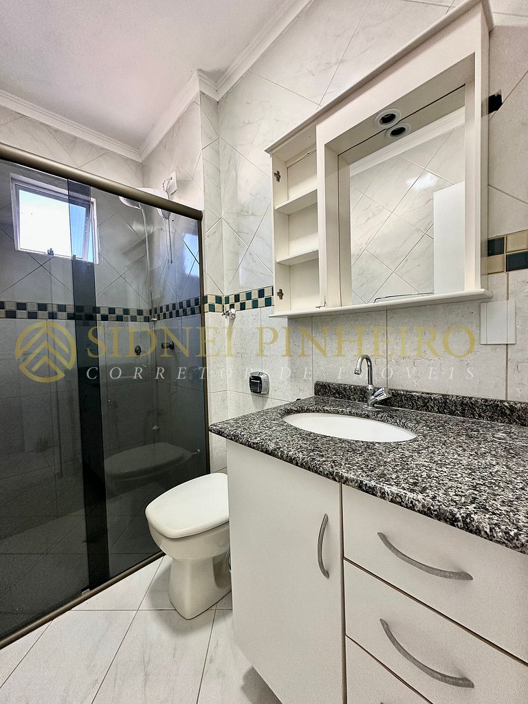 029 - Apartamento 3 dormitórios na Praia de Bombas