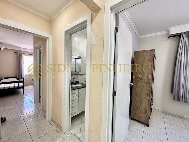 029 - Apartamento 3 dormitórios na Praia de Bombas