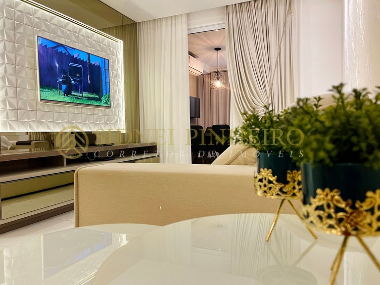 007 - Apartamento 03 dormitórios na Praia de Bombas