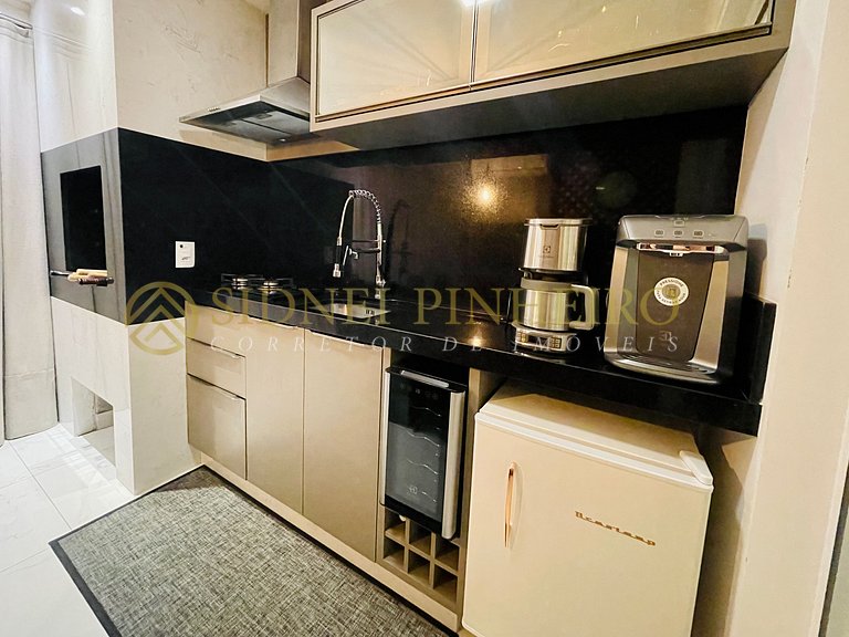 007 - Apartamento 03 dormitórios na Praia de Bombas