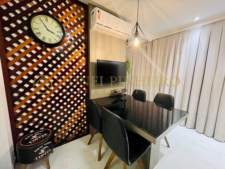 007 - Apartamento 03 dormitórios na Praia de Bombas