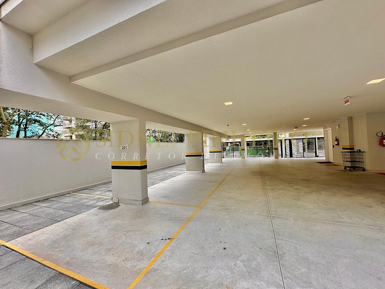 552 - Apartamento 02 suítes na Praia de Bombas
