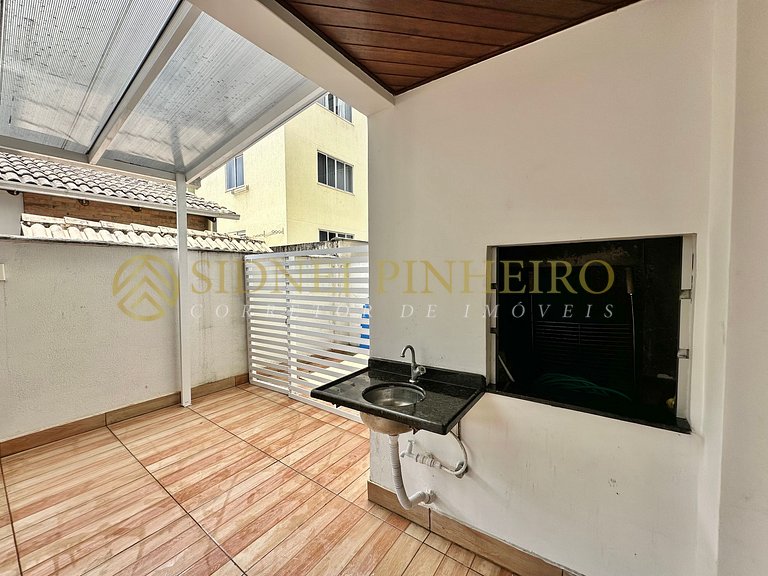 034 - Apartamento 02 dormitórios na Praia de Bombas