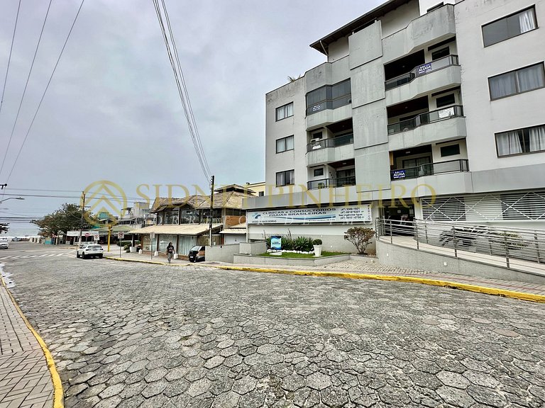 034 - Apartamento 02 dormitórios na Praia de Bombas