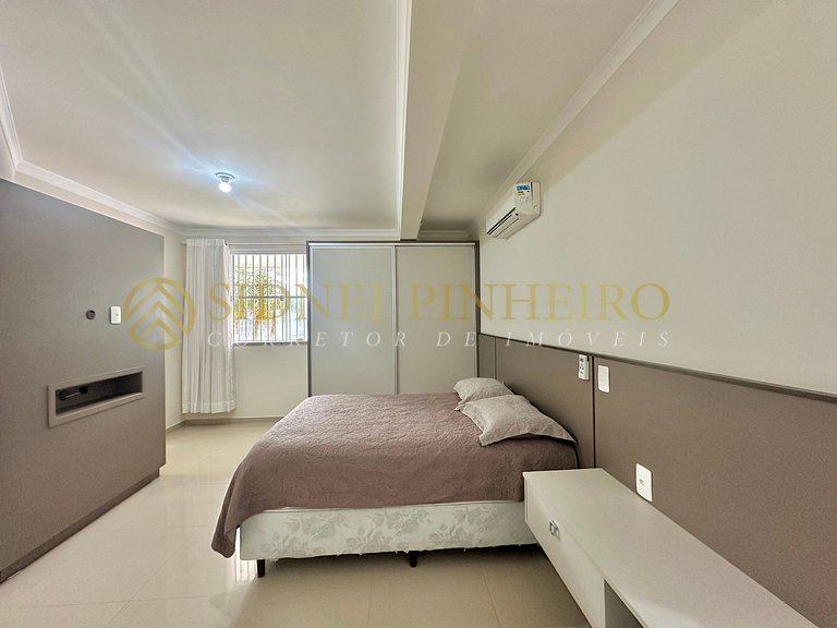 039 - Apartamento 02 dormitórios na Praia de Bombas
