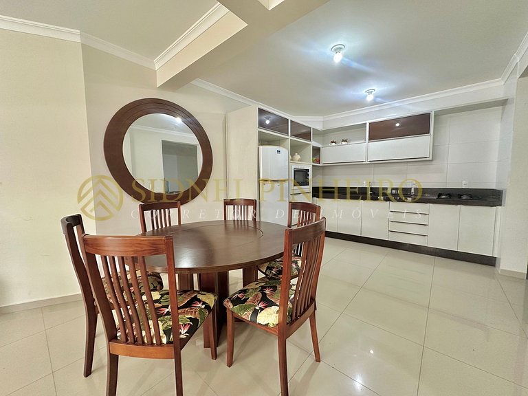039 - Apartamento 02 dormitórios na Praia de Bombas