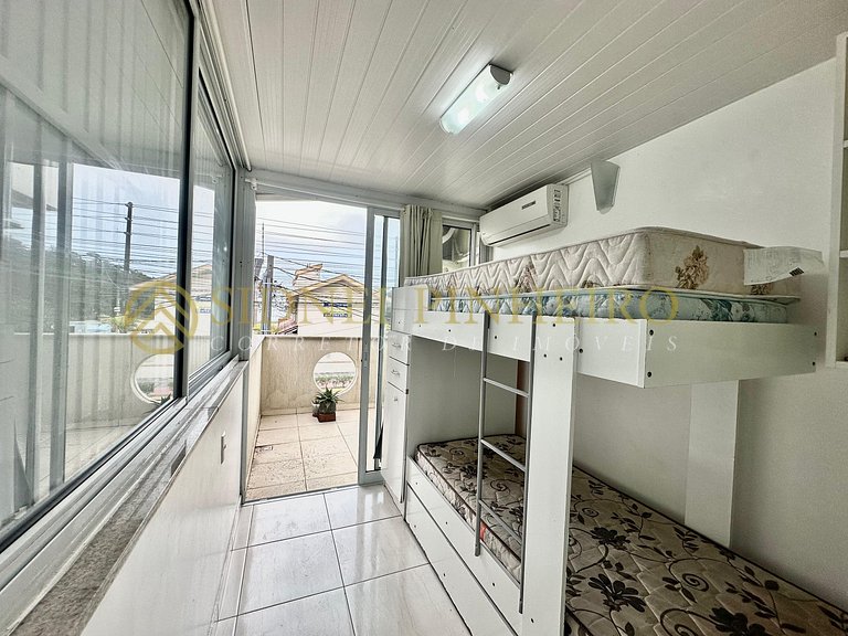 038 - Apartamento de 03 dormitórios na Praia de Bombas