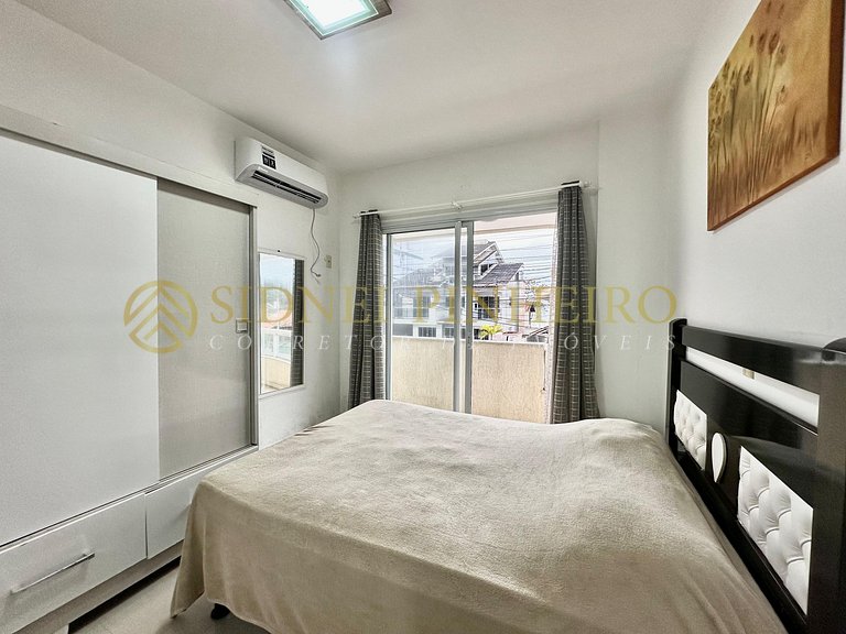 038 - Apartamento de 03 dormitórios na Praia de Bombas