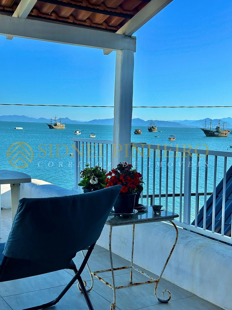 032 - Casa frente mar na Praia de Morrinhos