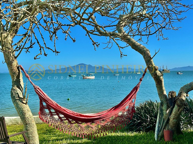 032 - Casa frente mar na Praia de Morrinhos