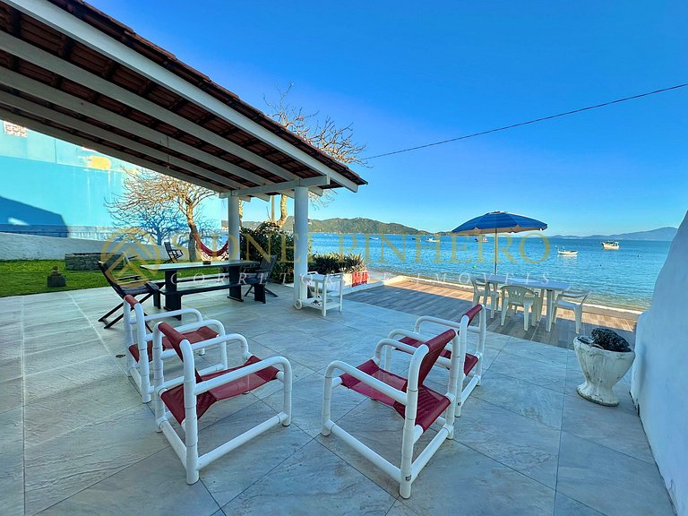 032 - Casa frente mar na Praia de Morrinhos