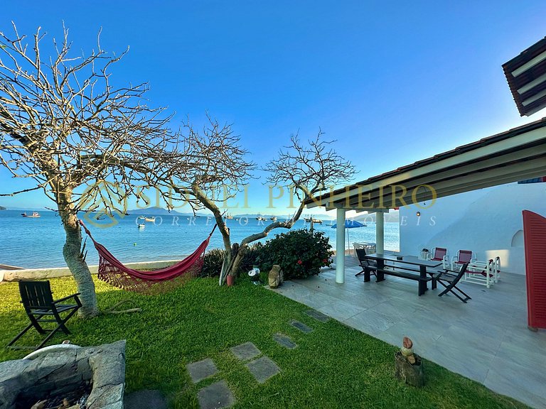 032 - Casa frente mar na Praia de Morrinhos