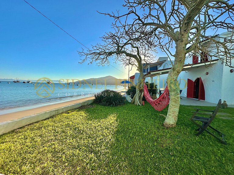 032 - Casa frente mar na Praia de Morrinhos