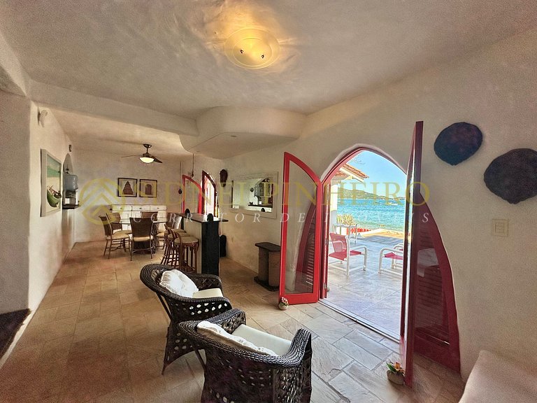 032 - Casa frente mar na Praia de Morrinhos