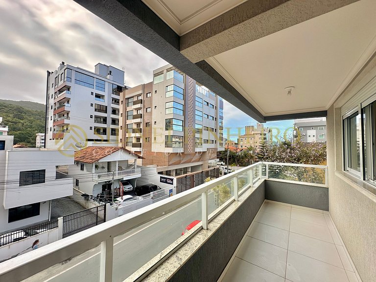 501 - Apartamento de 3 dormitórios em Bombas