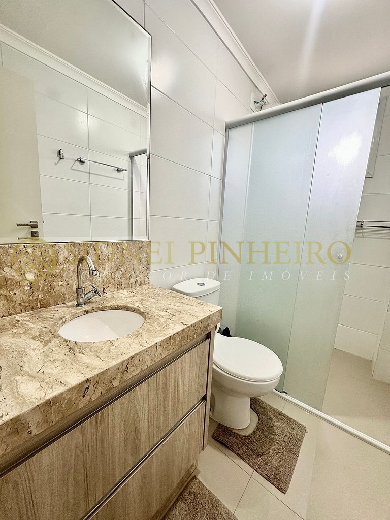 501 - Apartamento 03 dormitórios na Praia de Bombas