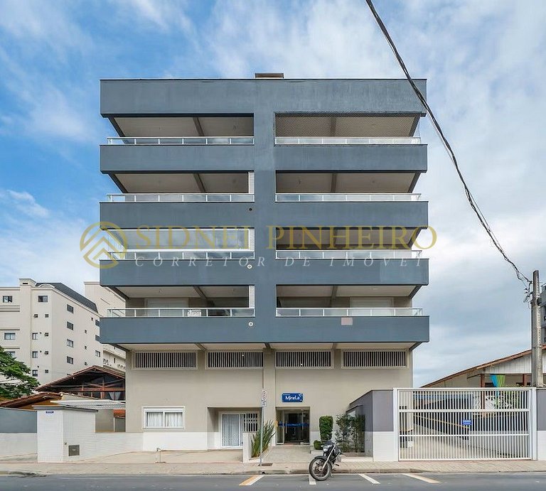 501 - Apartamento de 3 dormitórios em Bombas