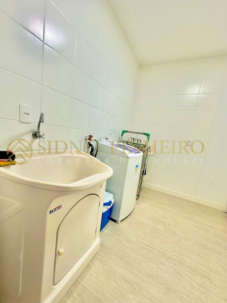 540 - Cobertura com 6 suítes com vista para o mar