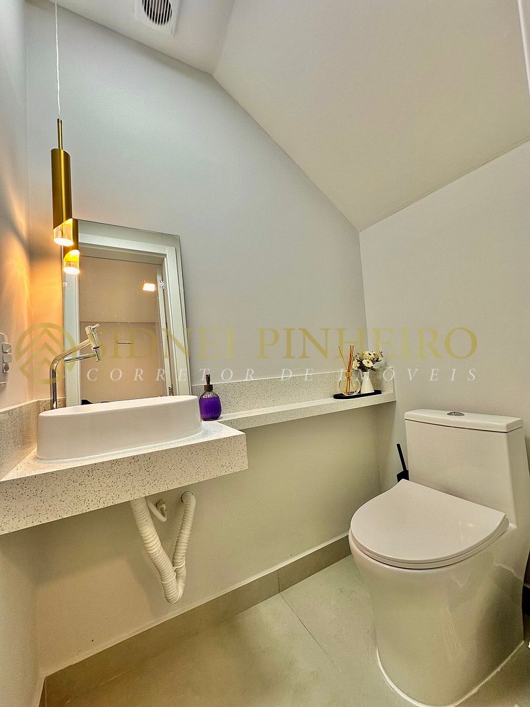 041 - Sobrado 02 suítes na Praia de Bombas