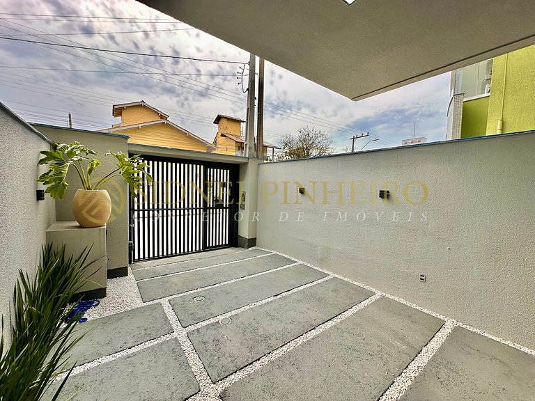 041 - Sobrado 02 suítes na Praia de Bombas