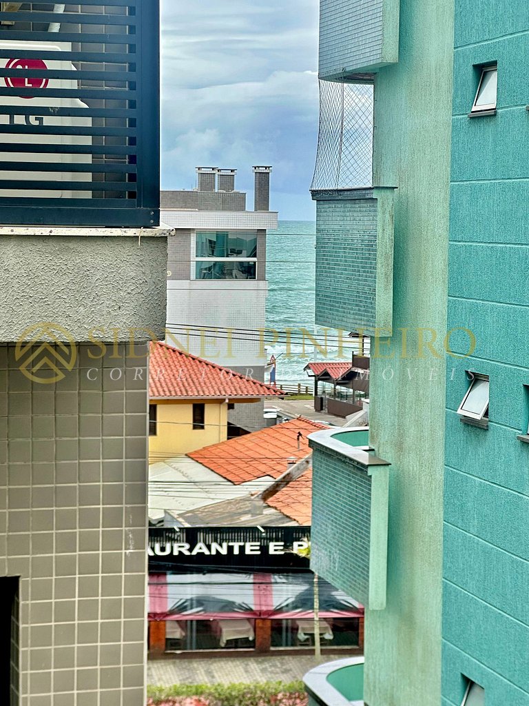 010 - Apartamento 02 dormitórios na Praia de Bombas