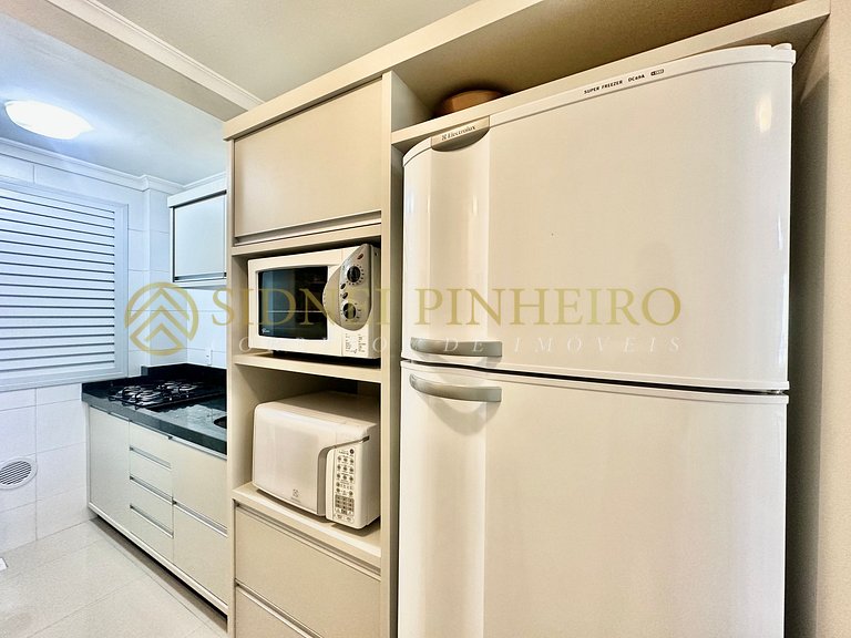 508 - Apartamento 03 dormitórios na Praia de Bombas