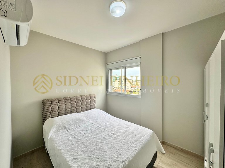 011 - Apartamento 03 dormitórios na Praia de Bombas