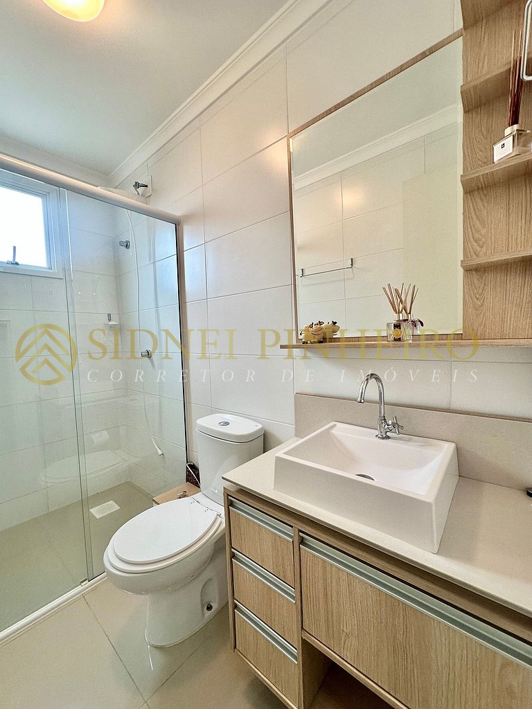 508 - Apartamento 03 dormitórios na Praia de Bombas