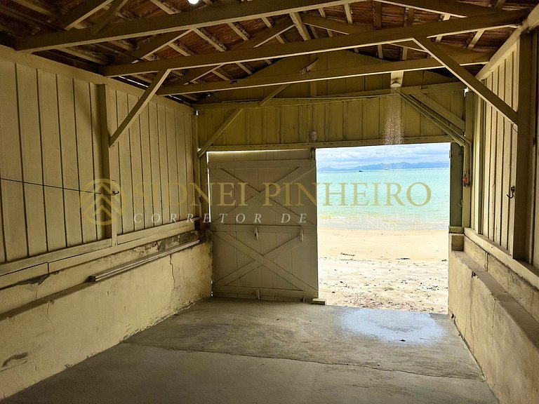 509 - Casa 03 dormitórios frente mar na Praia de Canto Grand